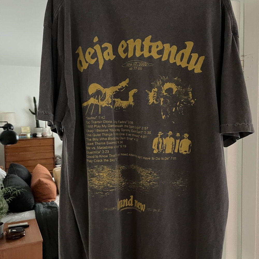 Brand New - Deja Tracklist Bouquet Tee
